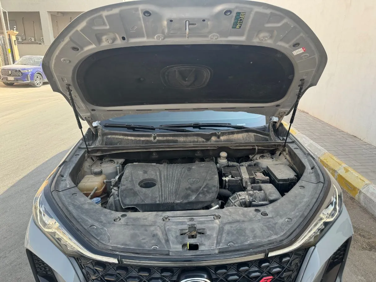 Car image 28