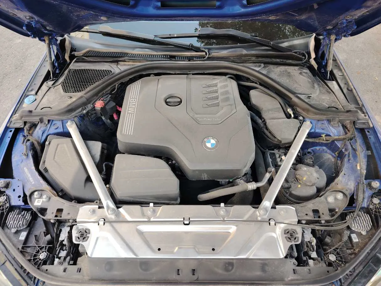 Car image 33