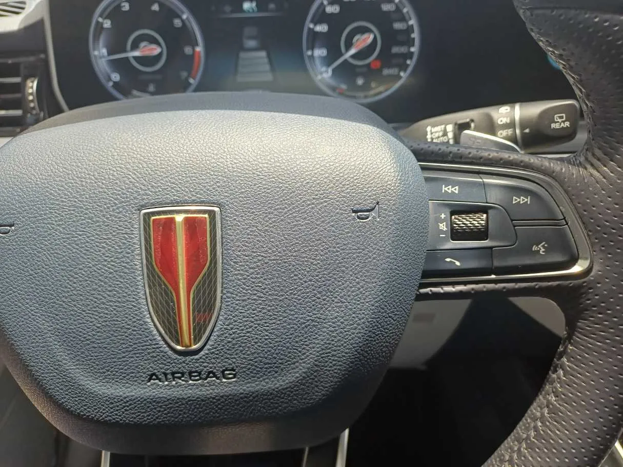 Car image 21