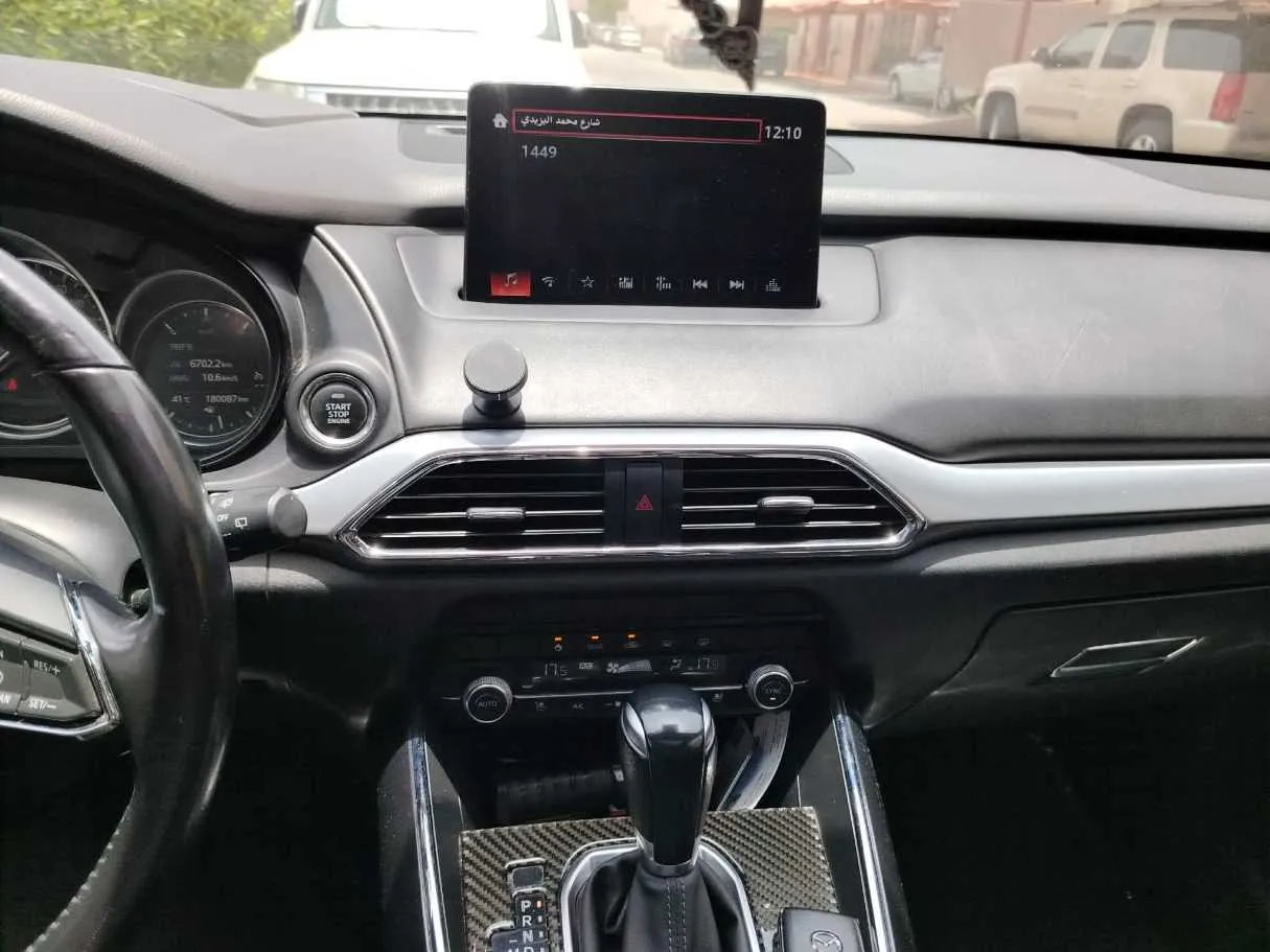 Car image 27