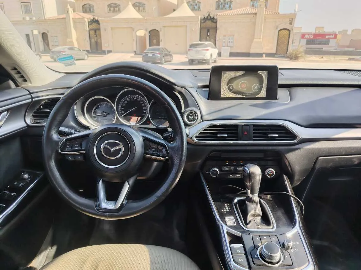 Car image 22