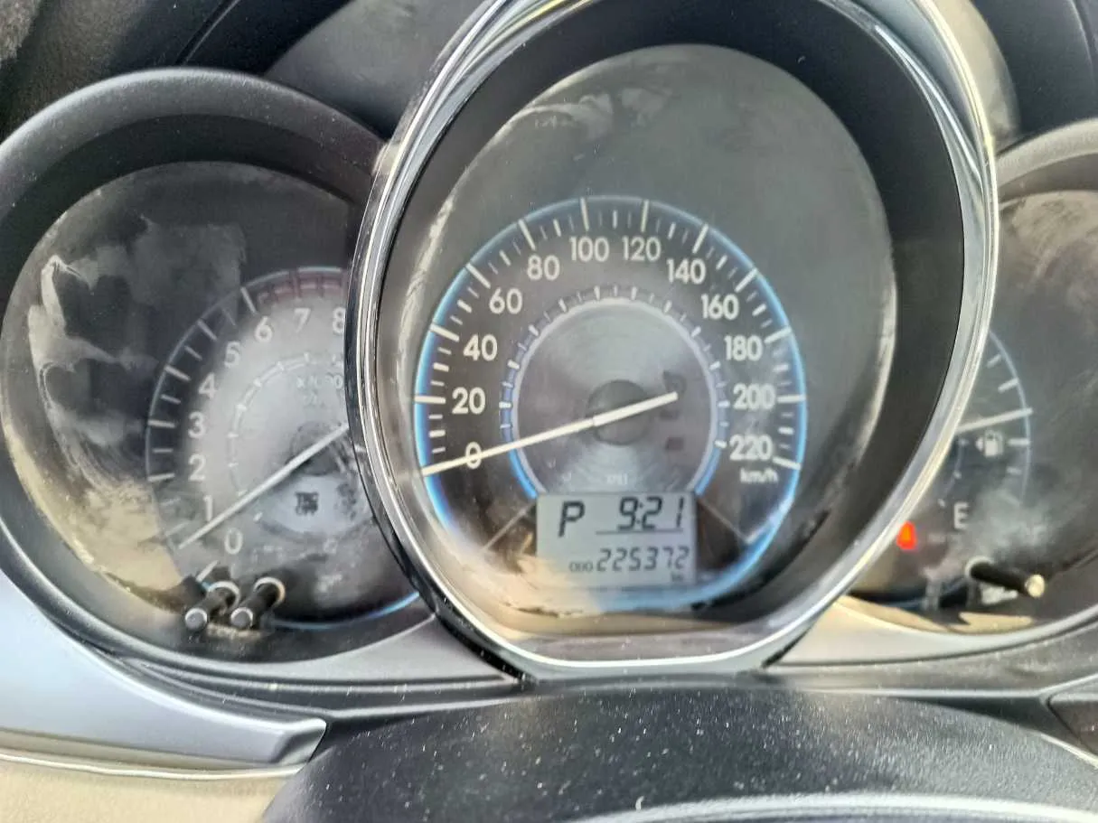 Car image 23