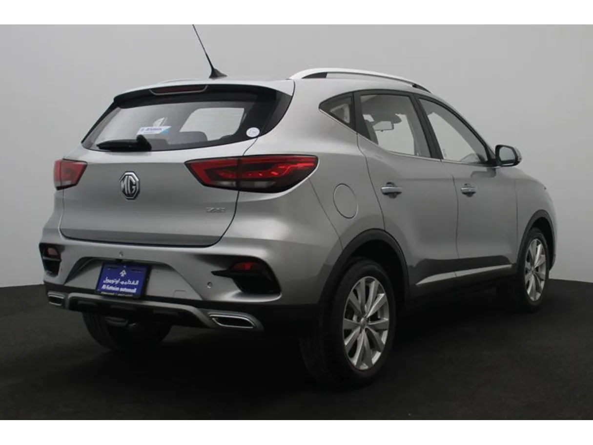 Car image 2