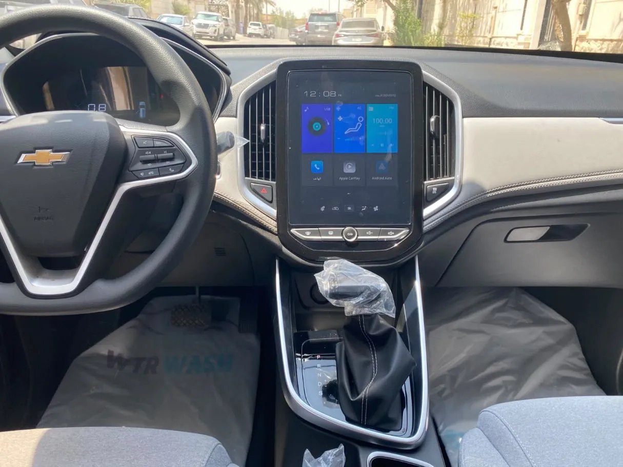 Car image 18