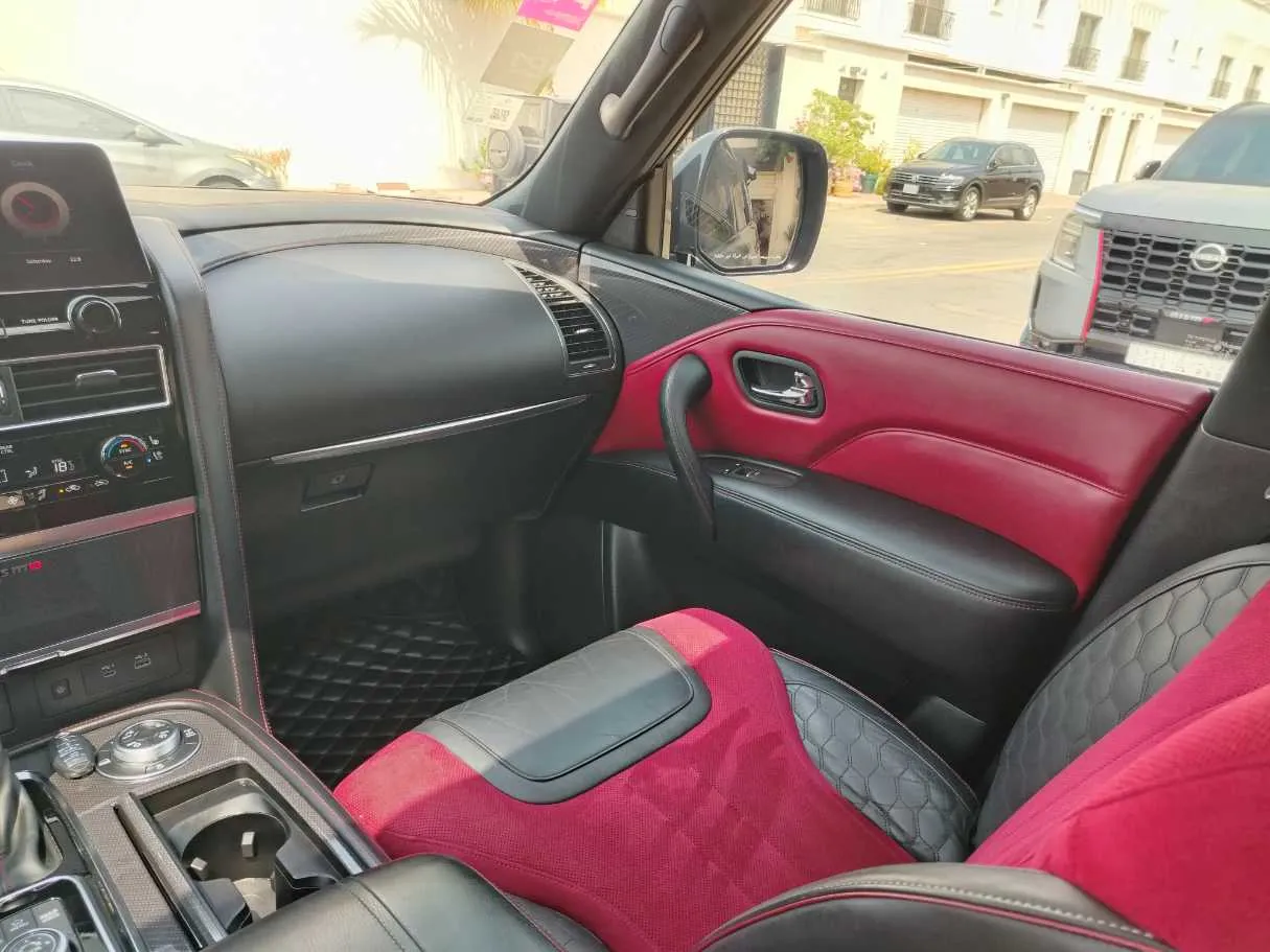 Car image 23