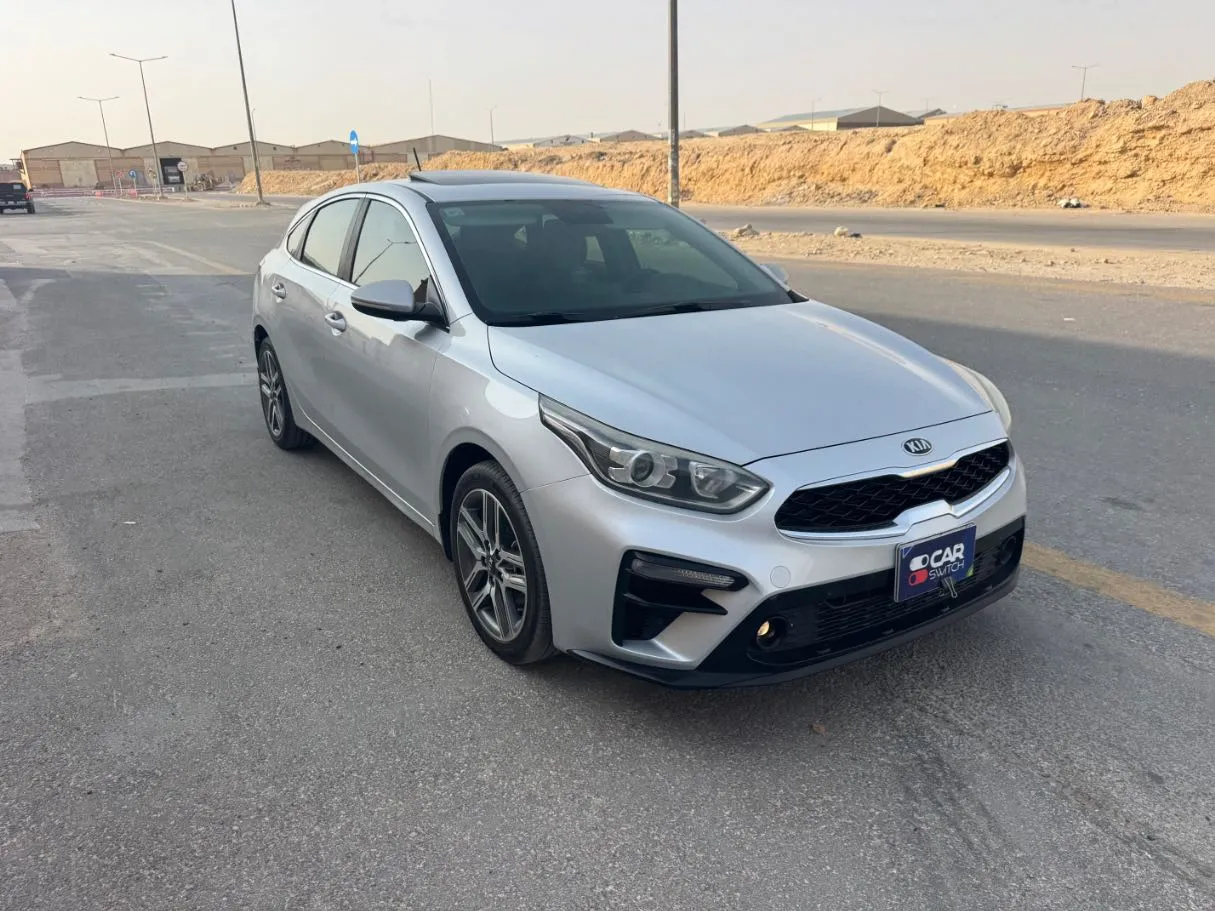 Car image 3