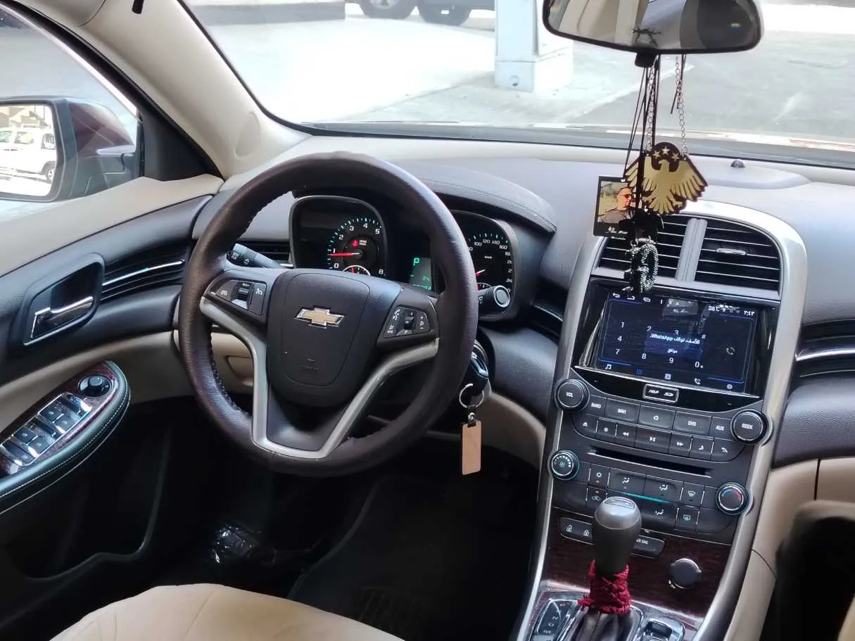 Car image 20