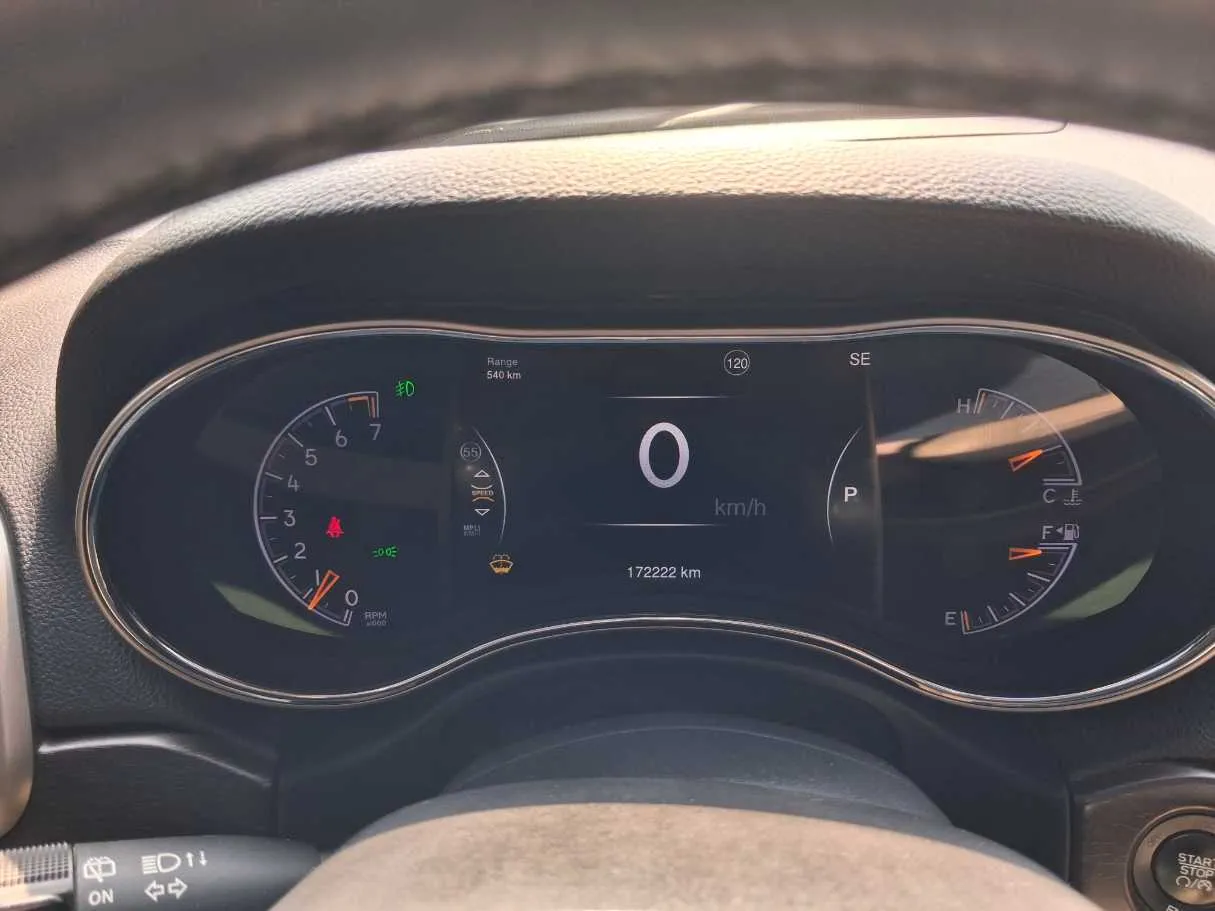 Car image 20