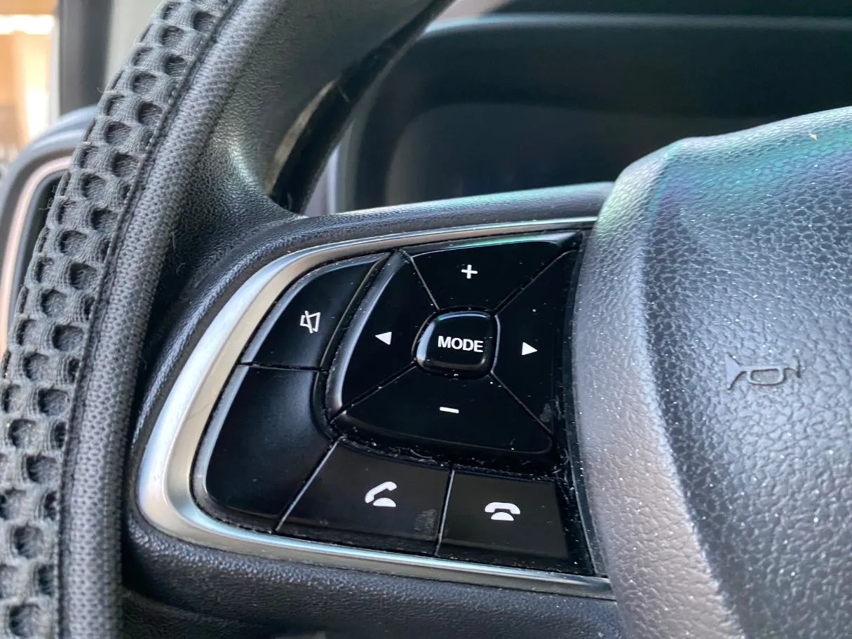Car image 20