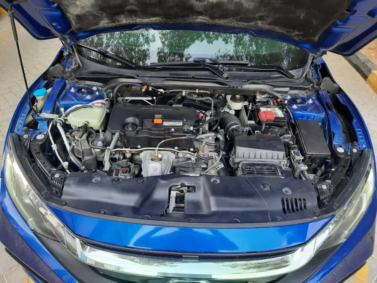 Car image 19