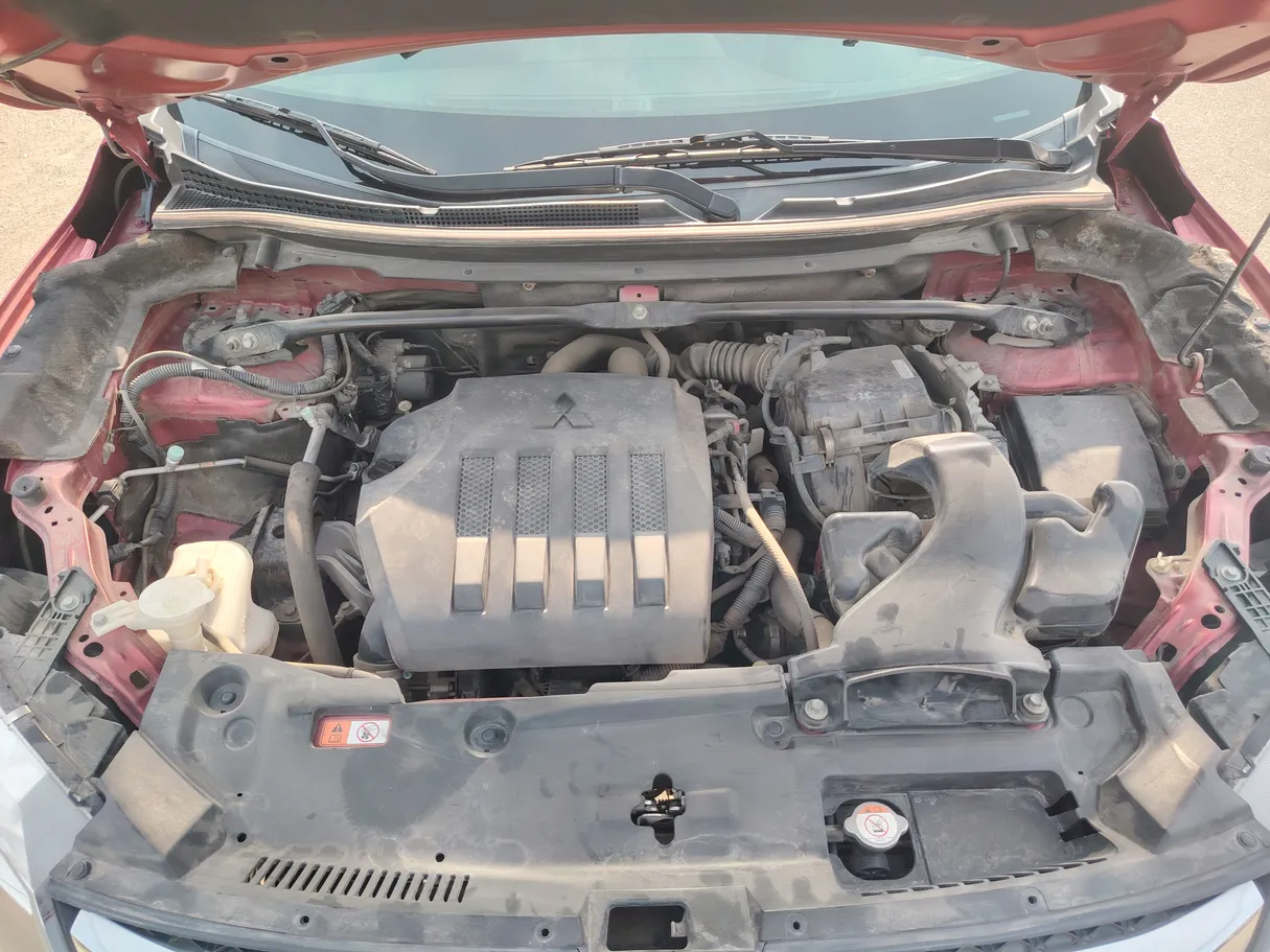 Car image 35