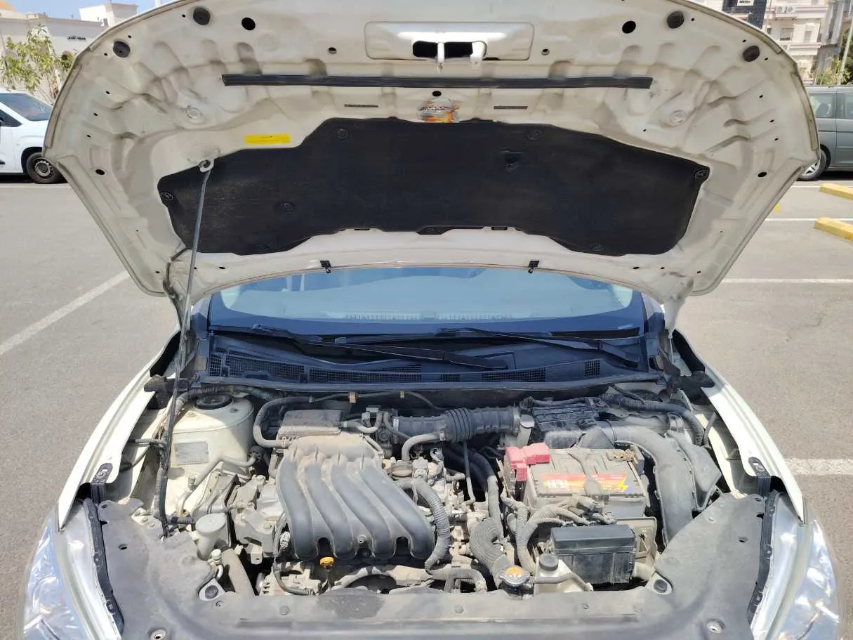 Car image 27