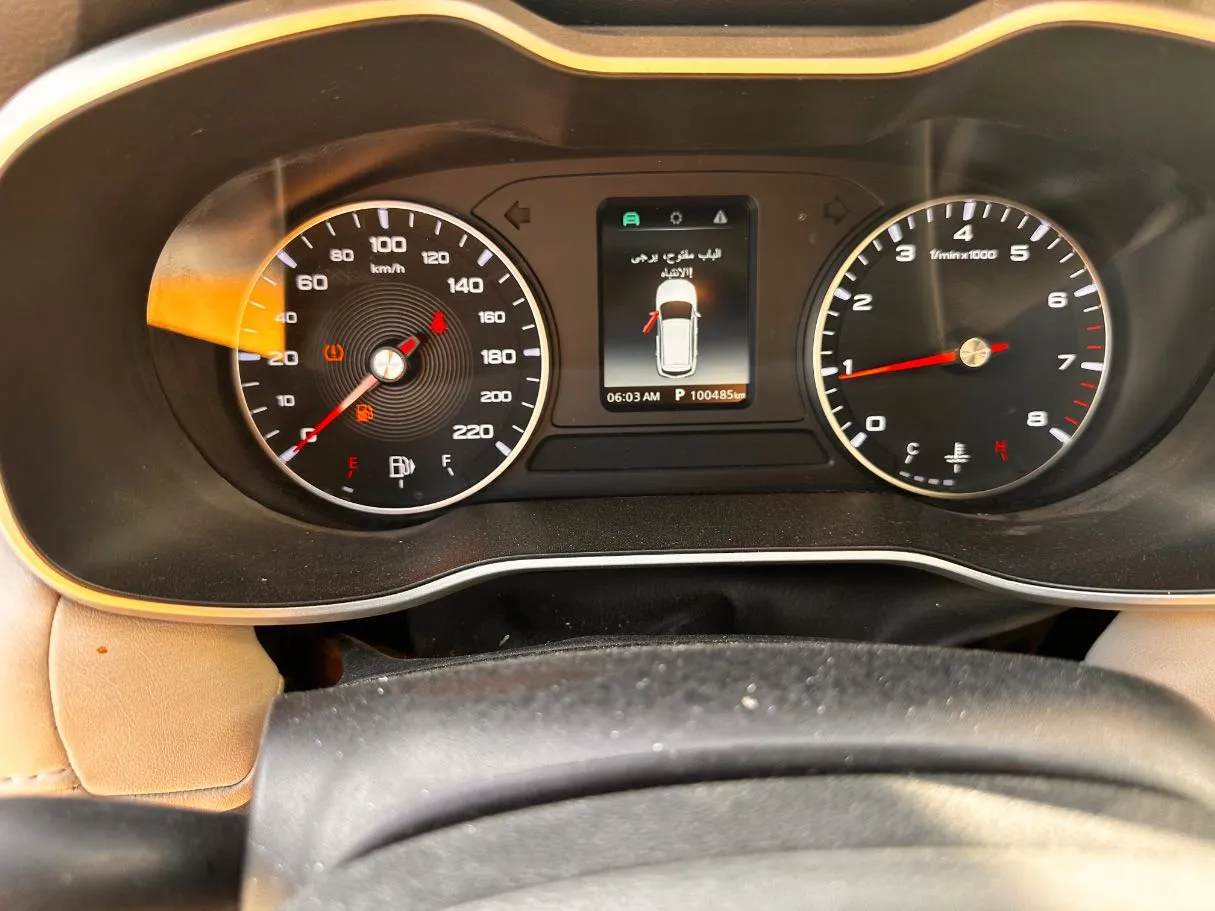 Car image 21