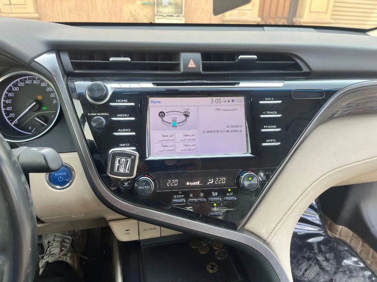 Car image 16