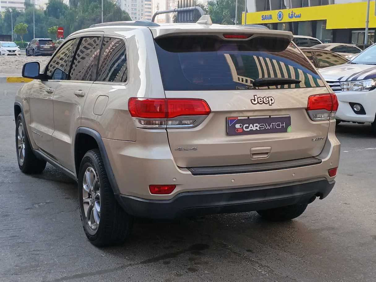Car image 7