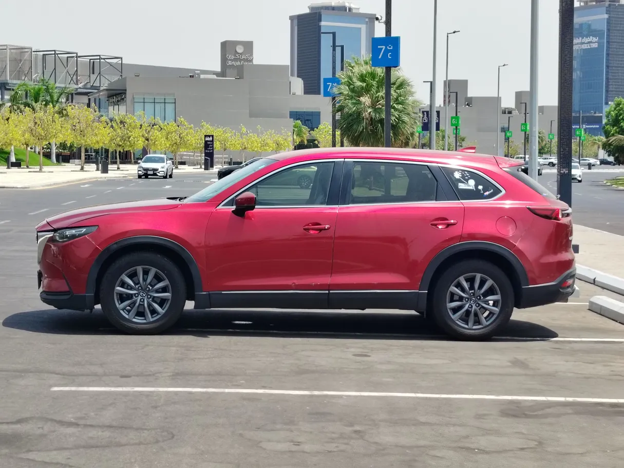 Car image 8