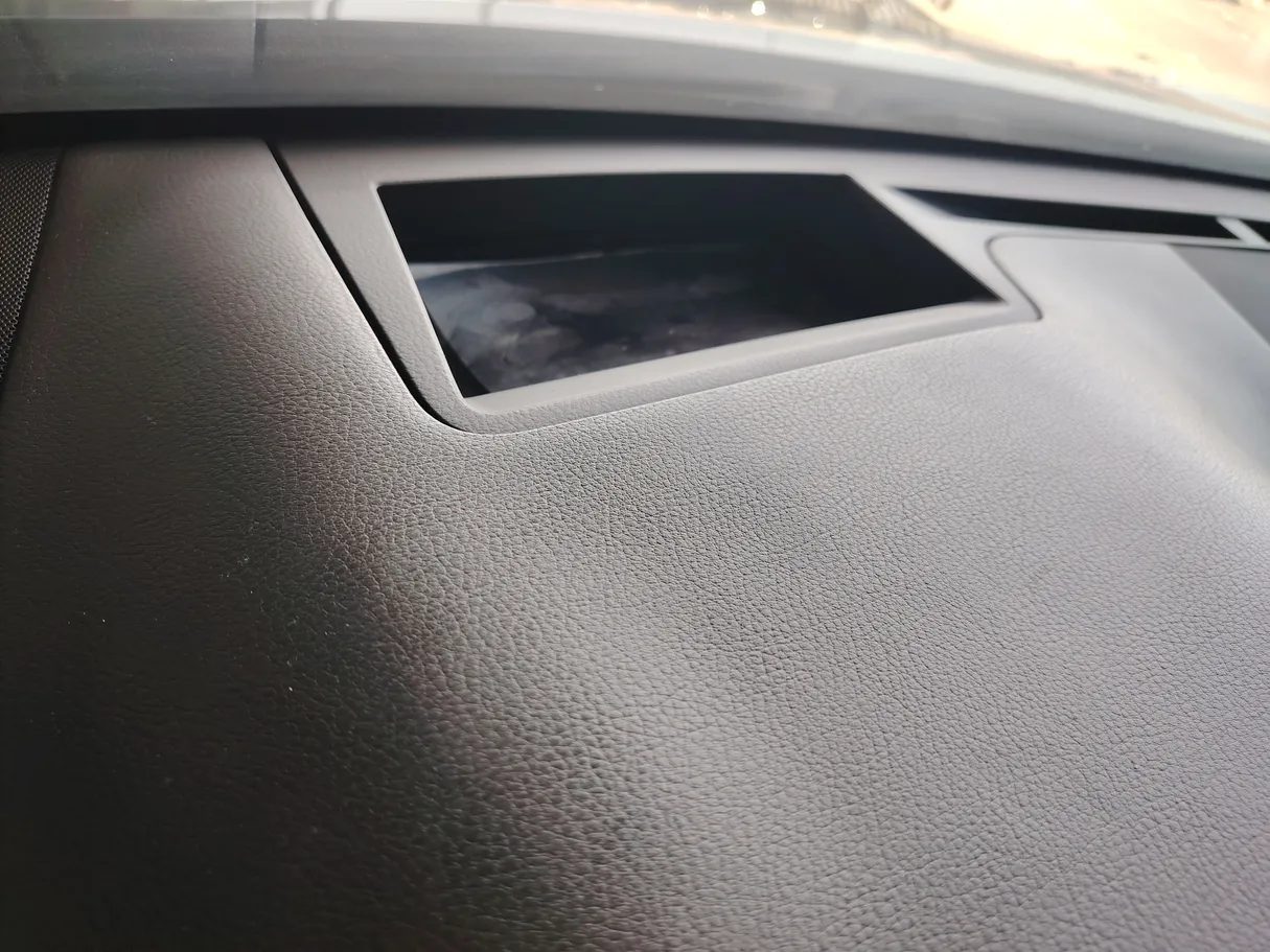 Car image 40
