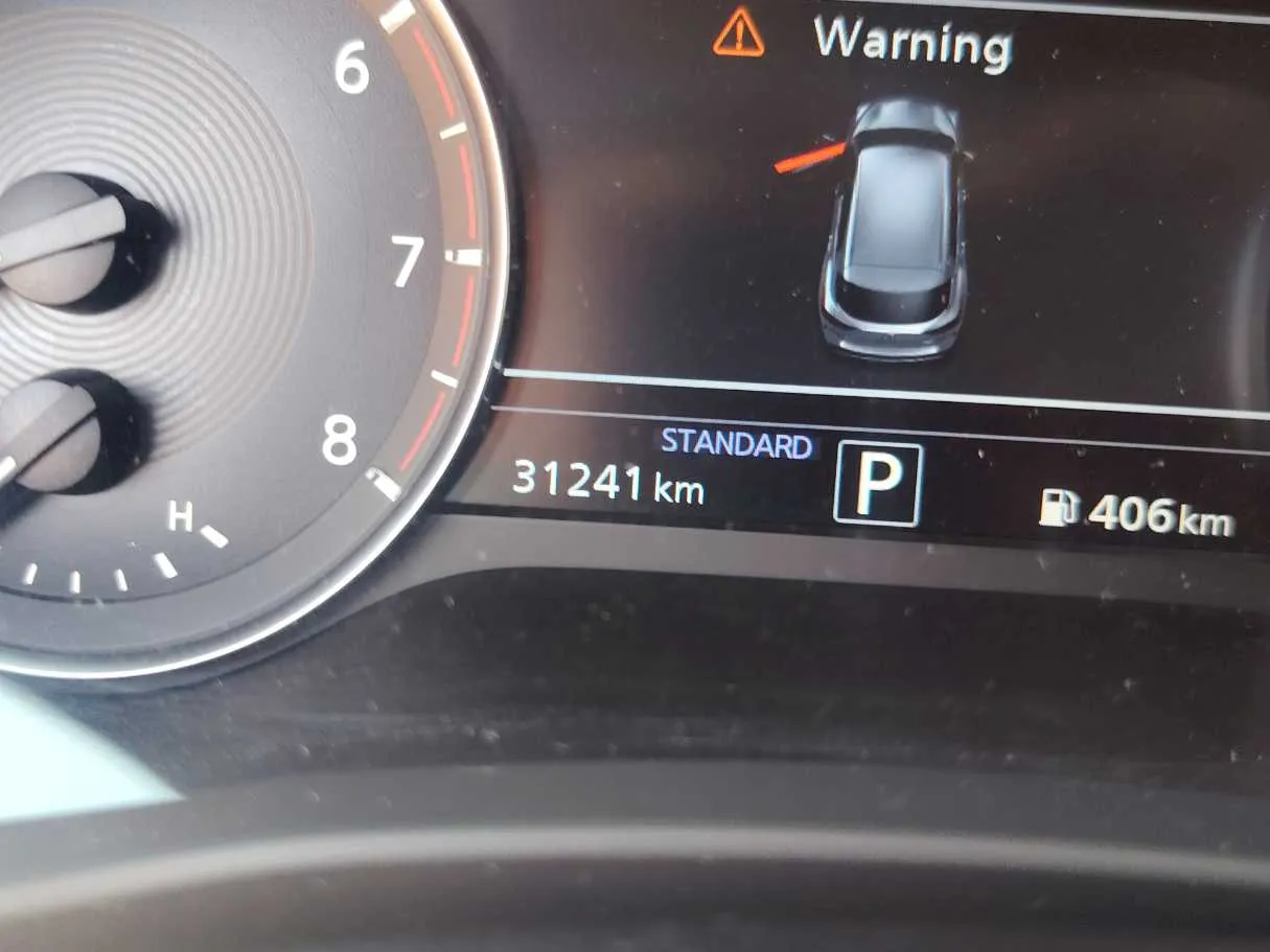 Car image 23