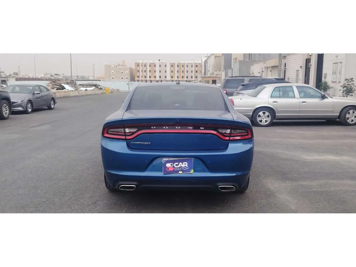 Car image 6