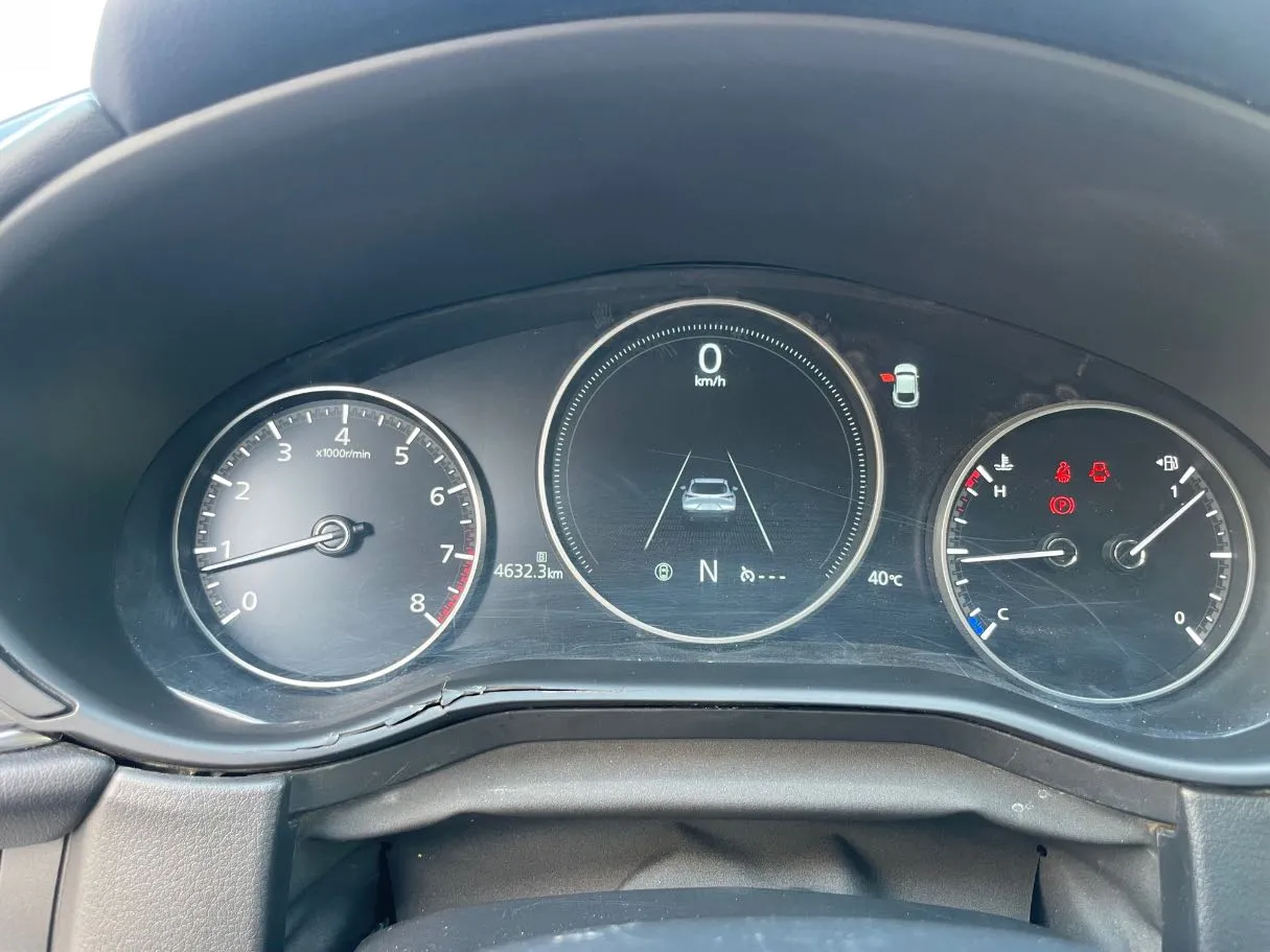 Car image 21