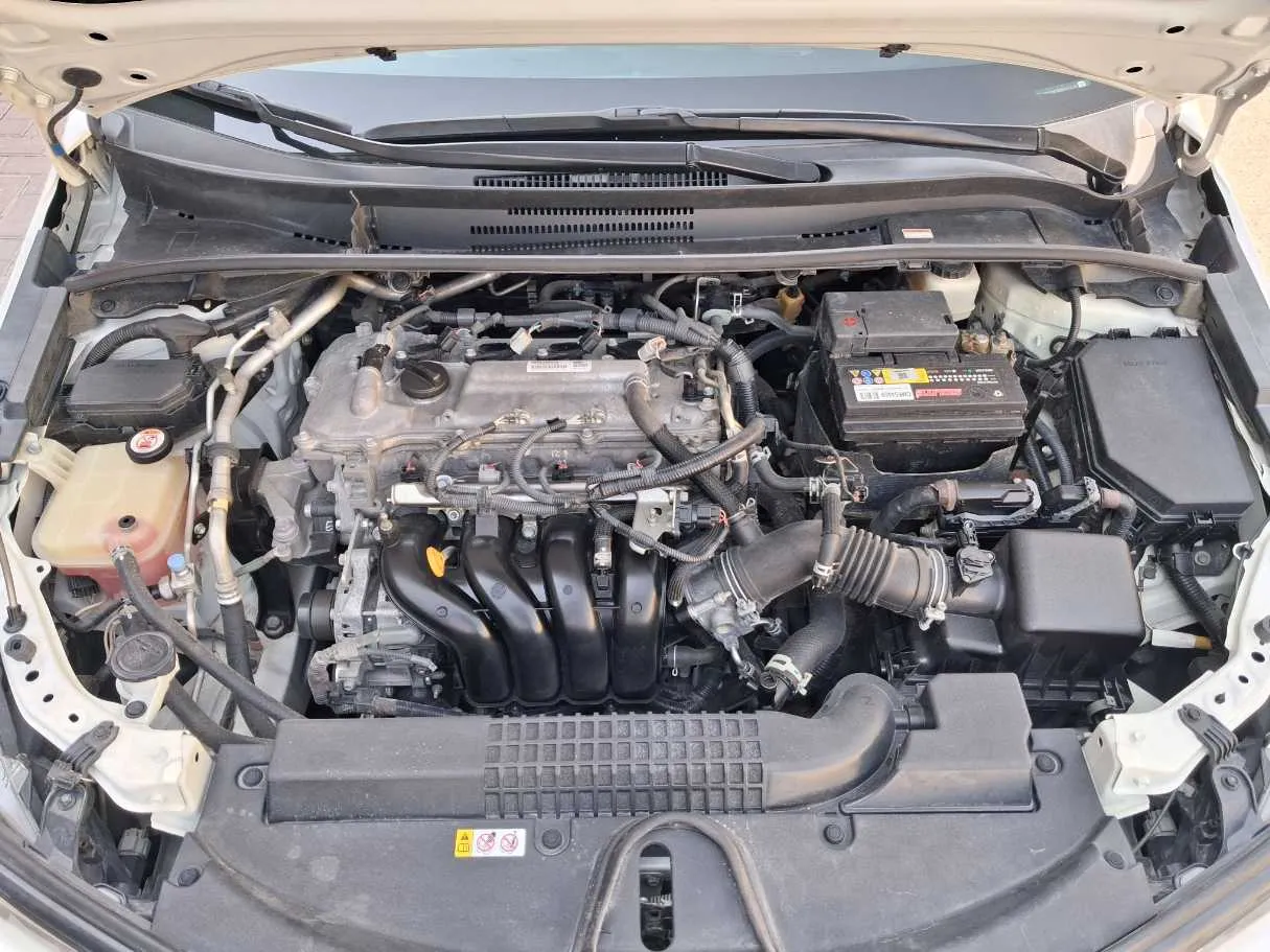 Car image 18