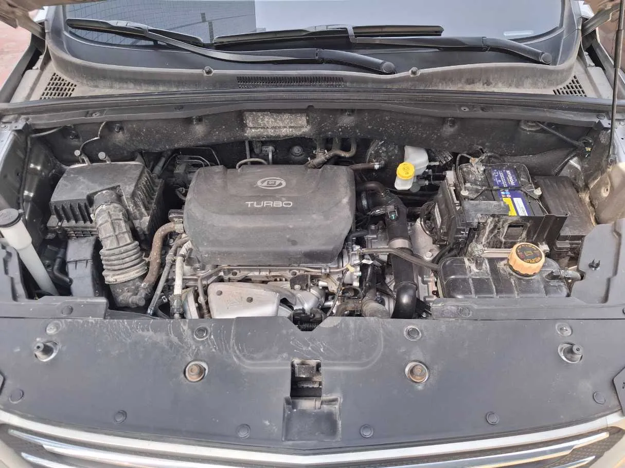 Car image 21