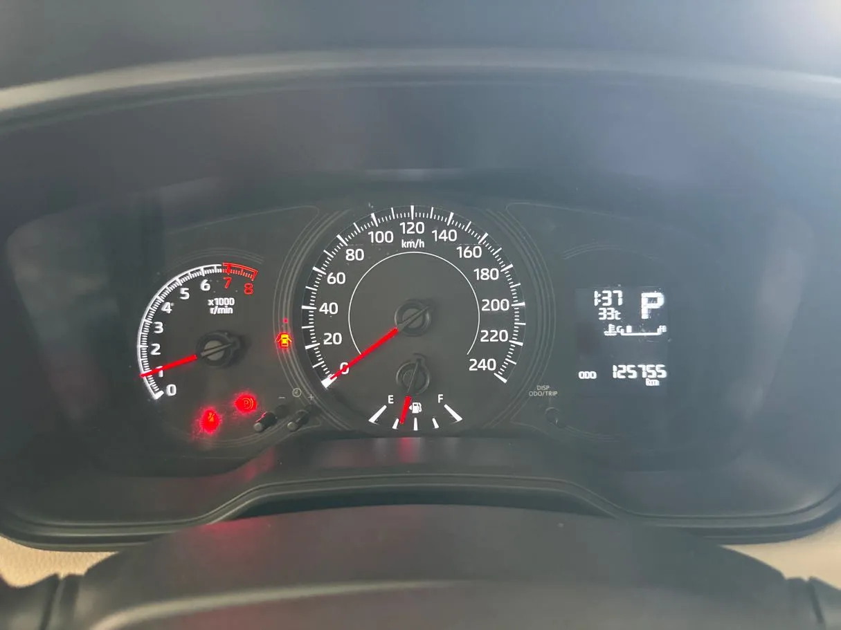 Car image 11