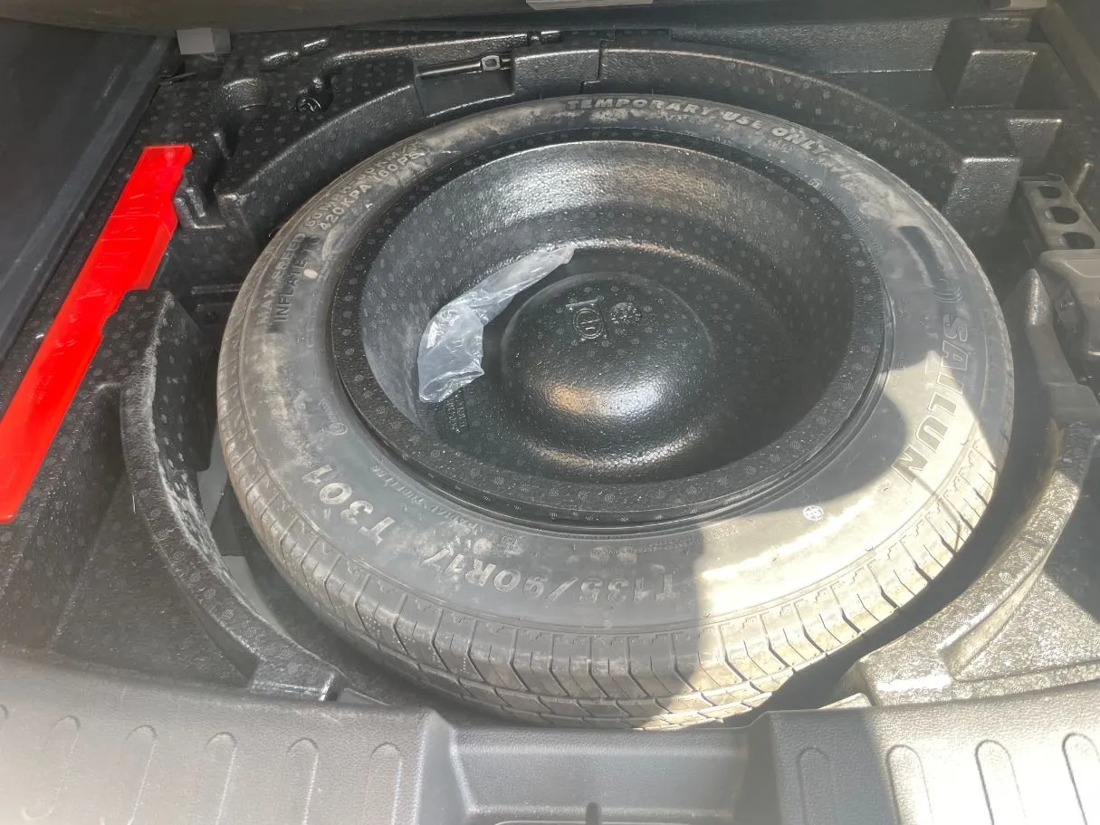 Car image 22