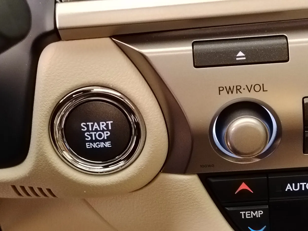 Car image 29