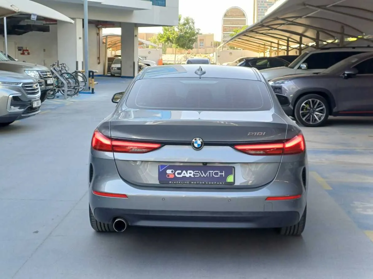 Car image 6