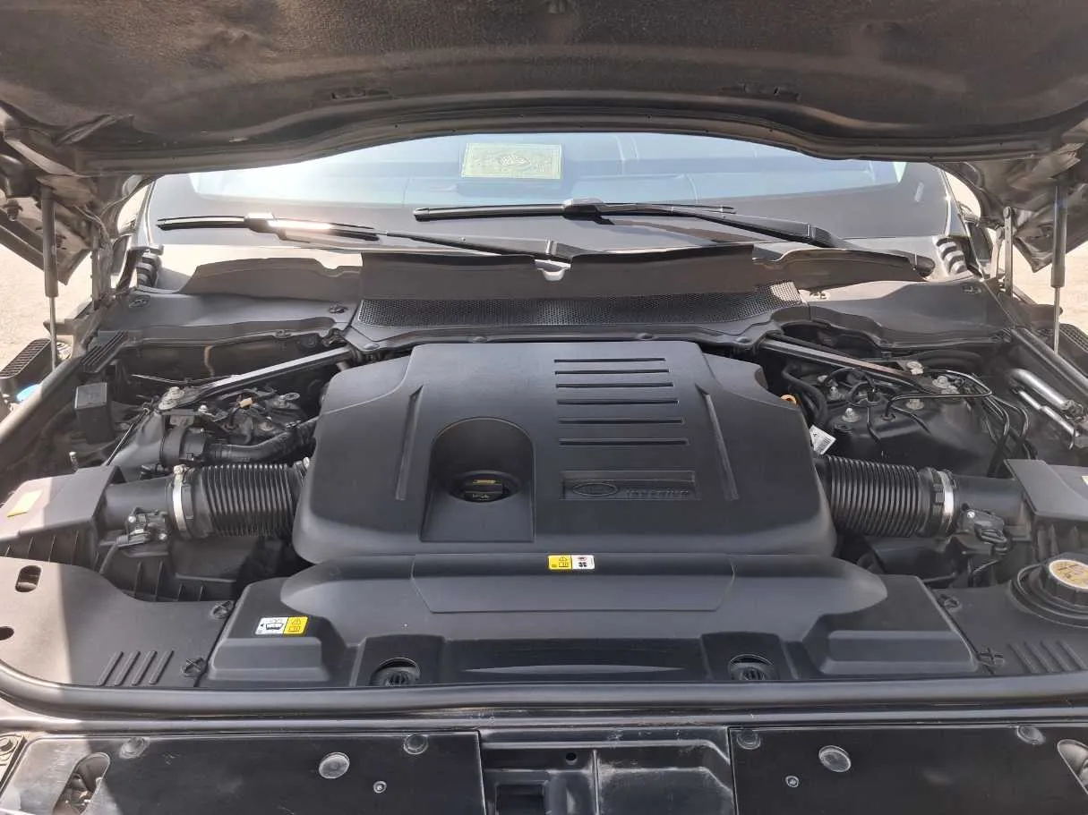Car image 21