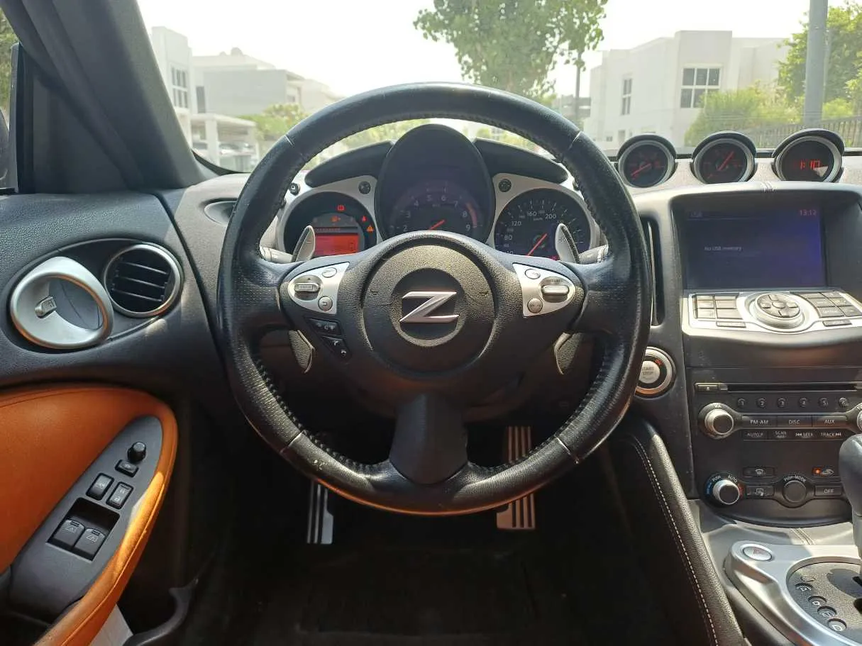 Car image 16