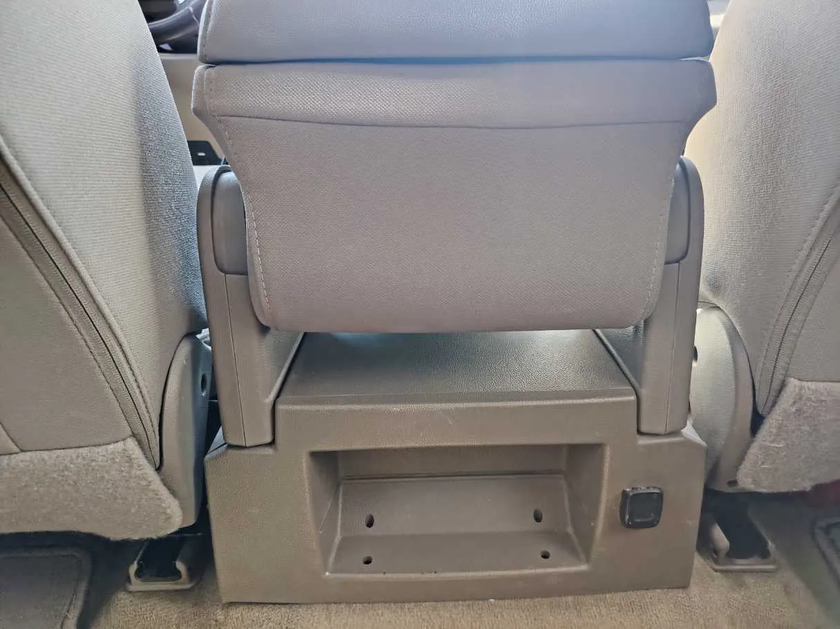 Car image 29