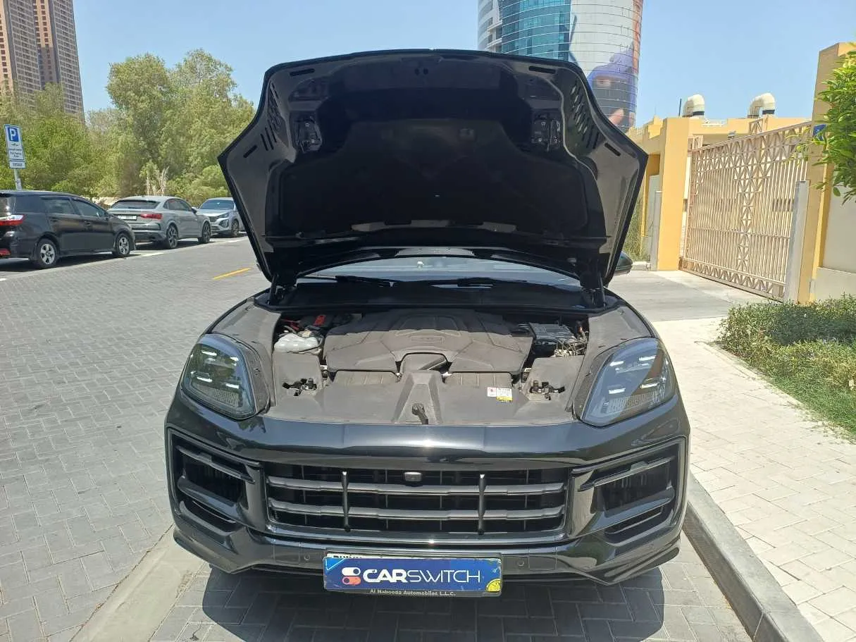 Car image 27