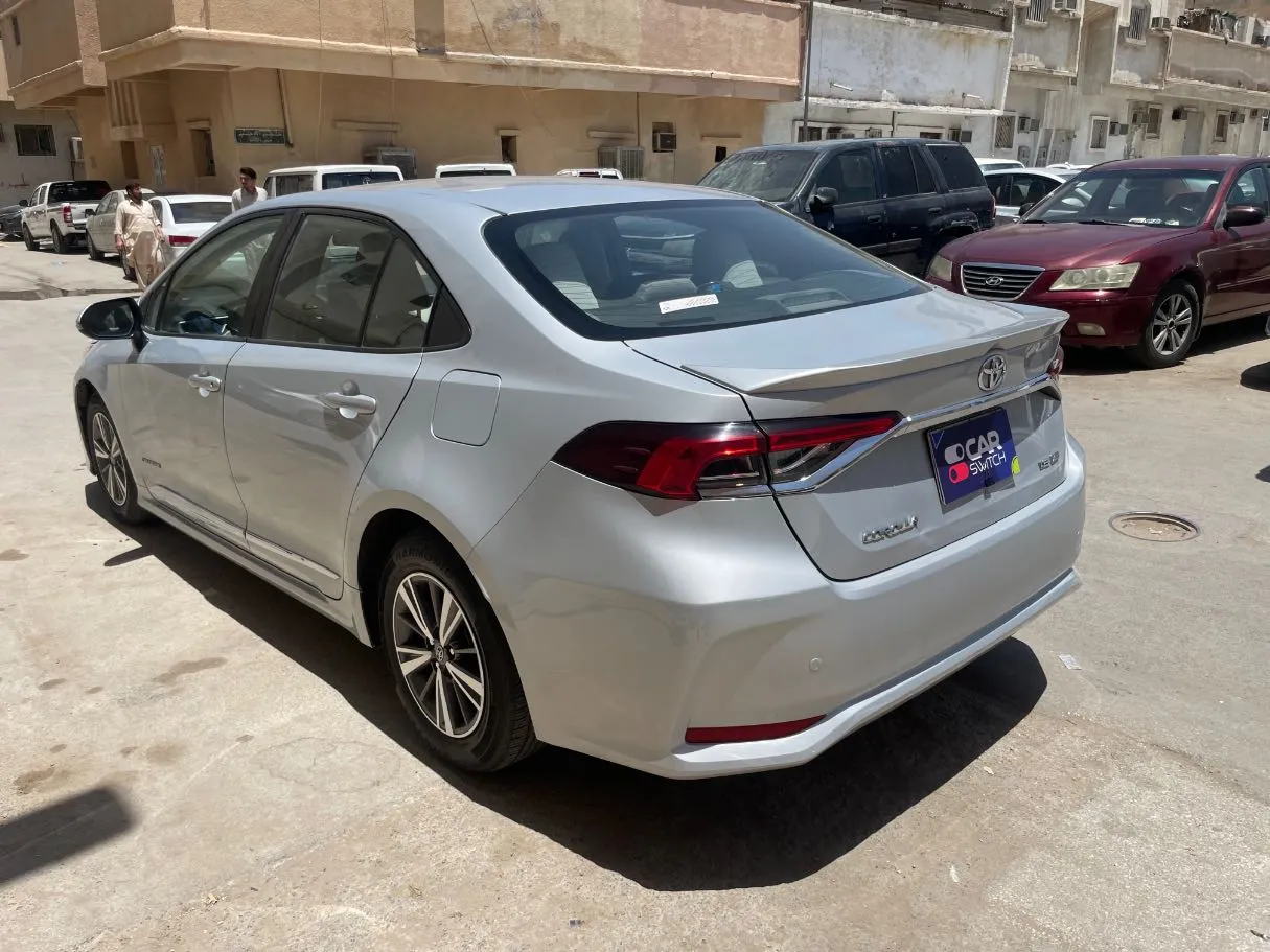 Car image 7