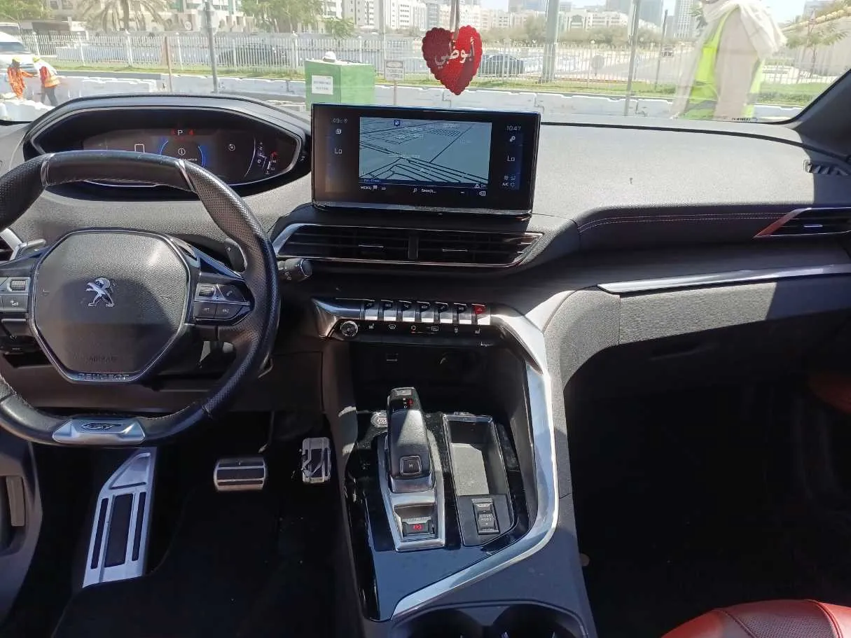 Car image 17