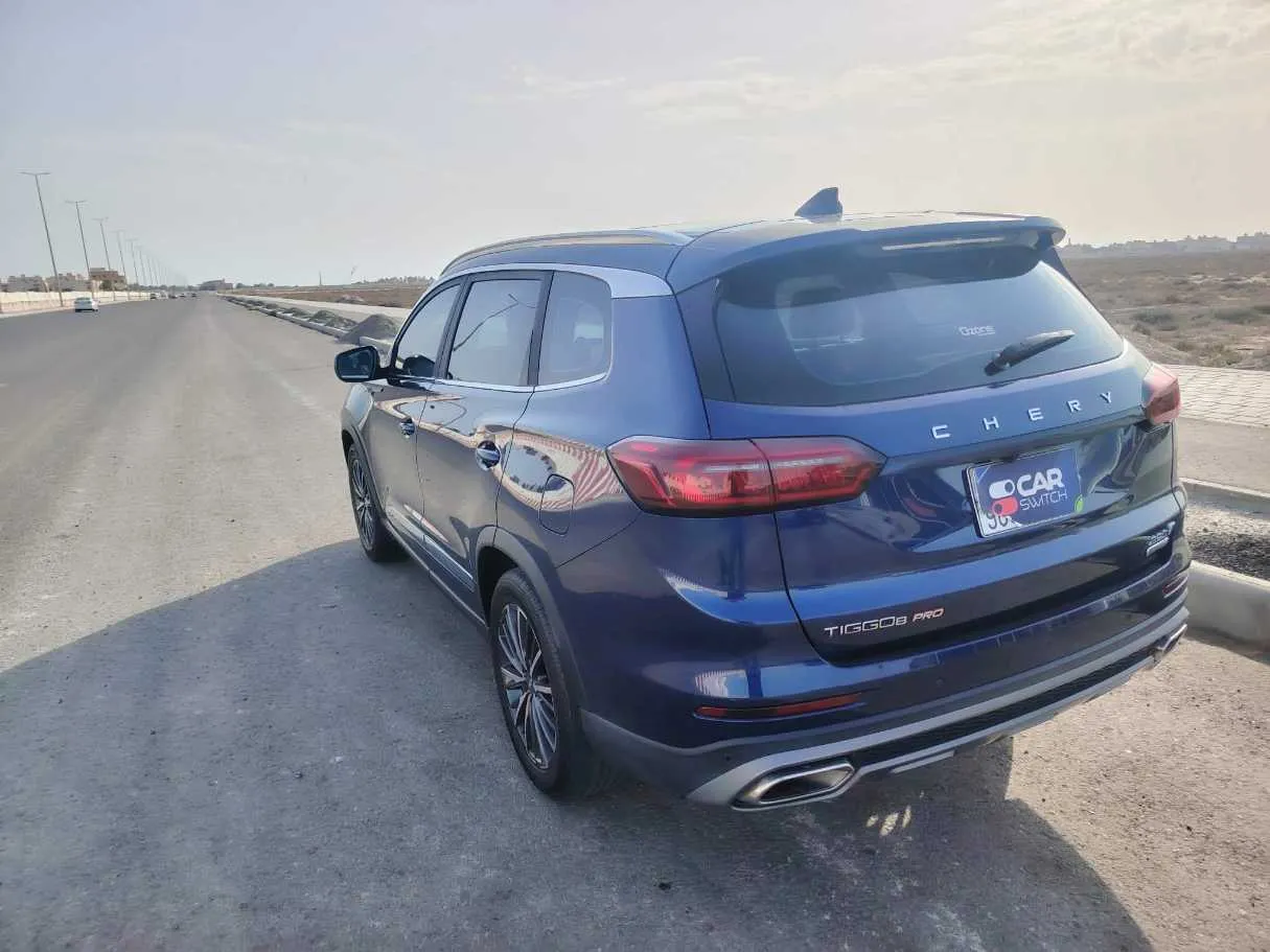 Car image 7