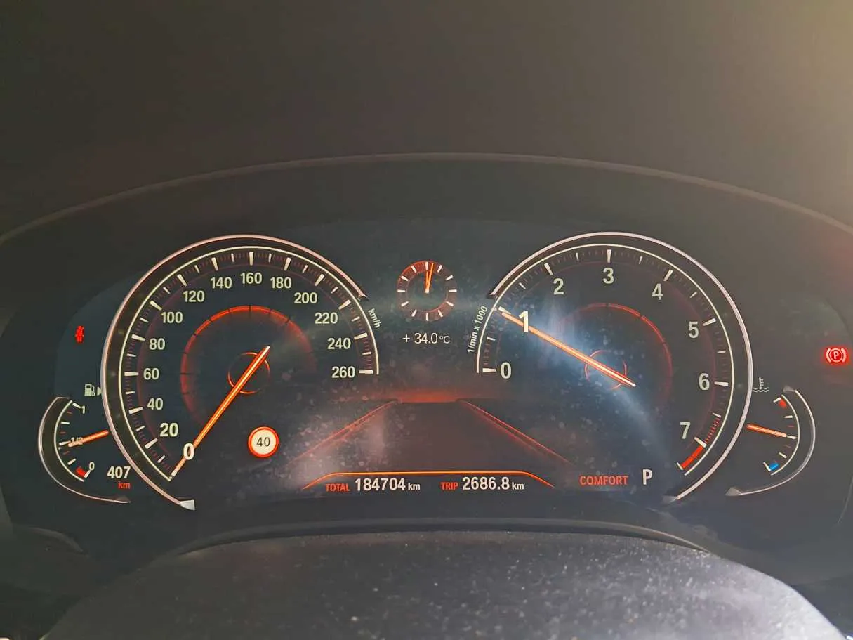 Car image 20