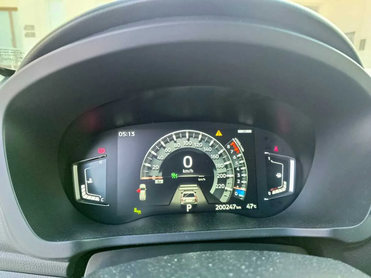 Car image 32
