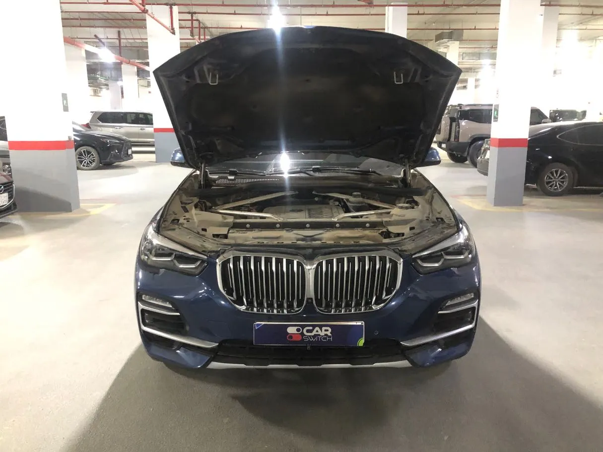 Car image 21