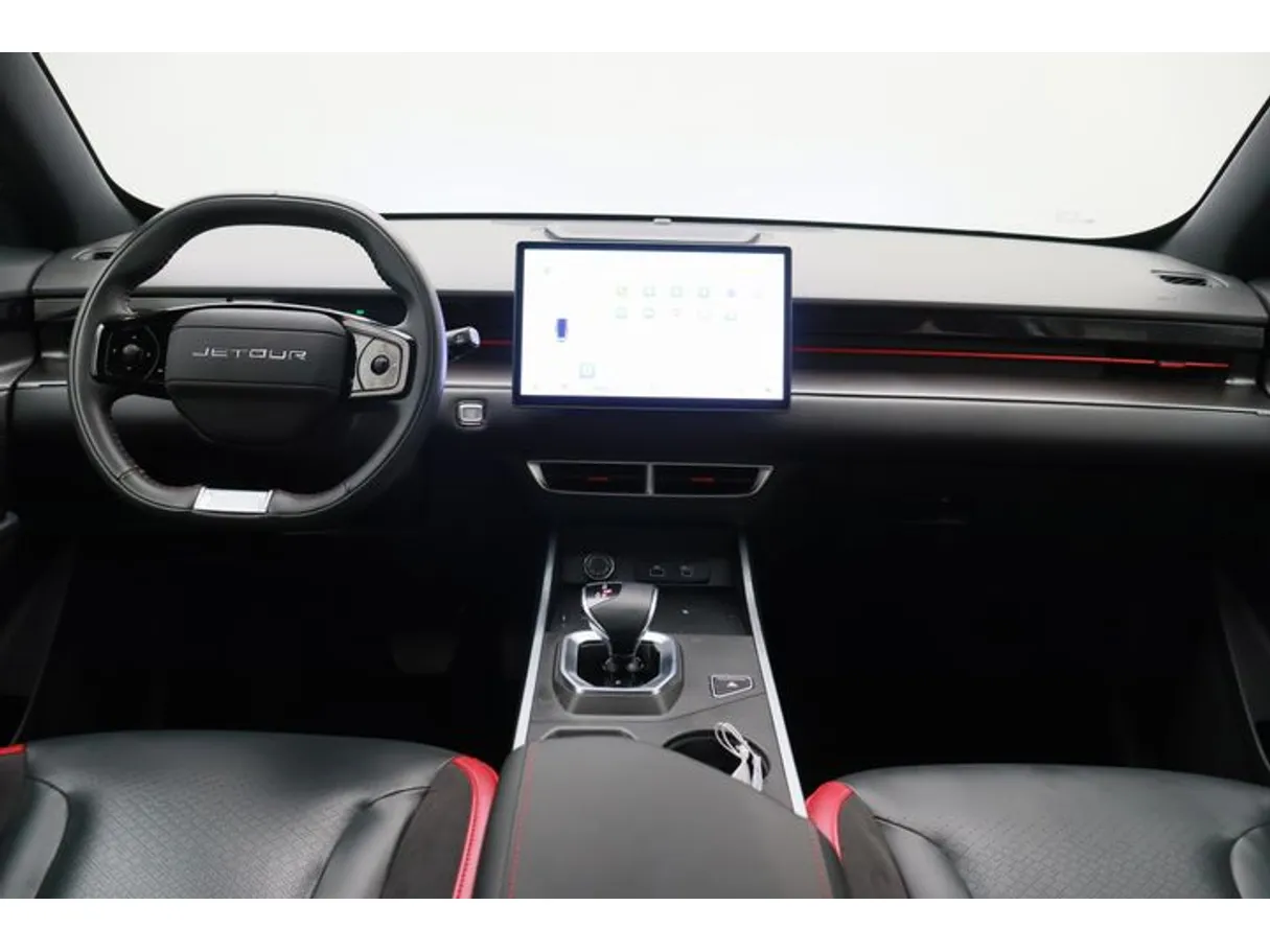 Car image 14