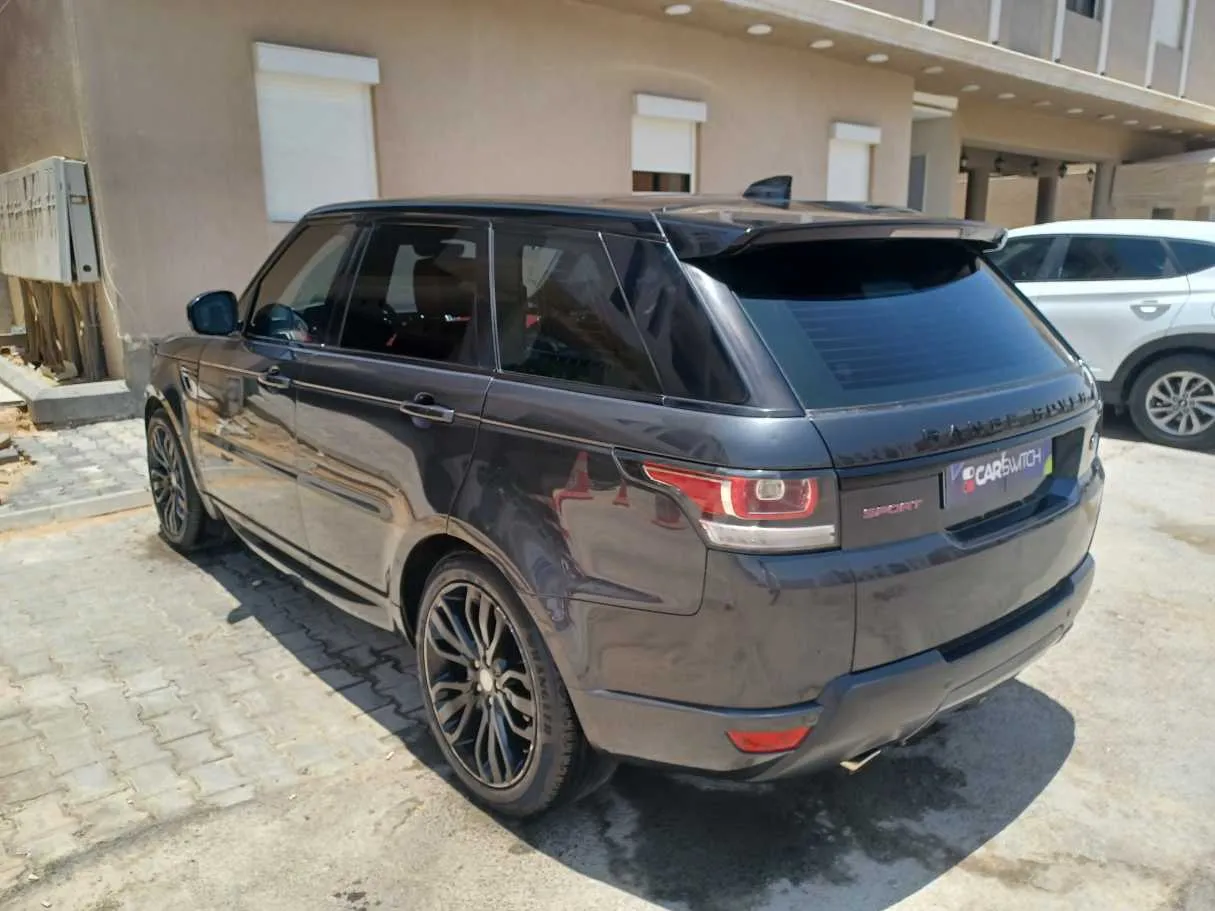 Car image 7