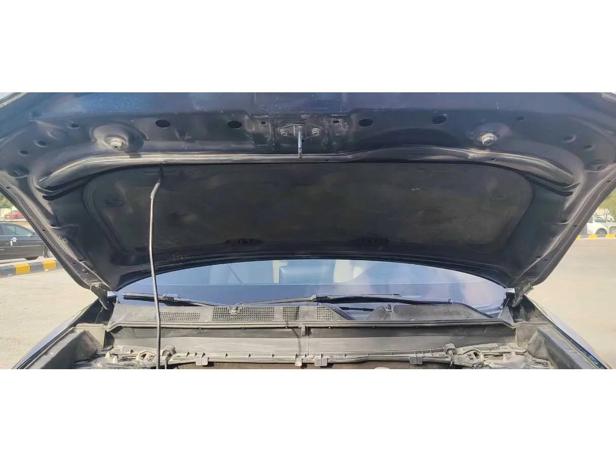 Car image 39