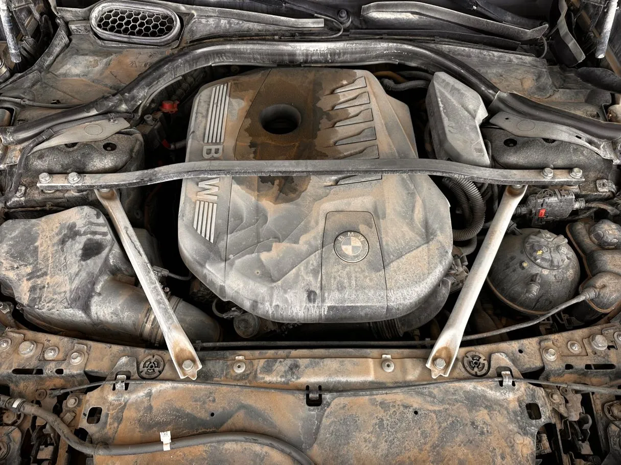 Car image 29