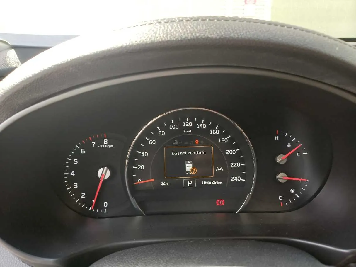 Car image 23