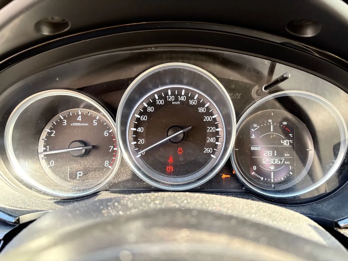 Car image 23