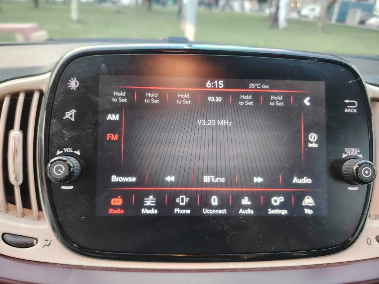 Car image 33
