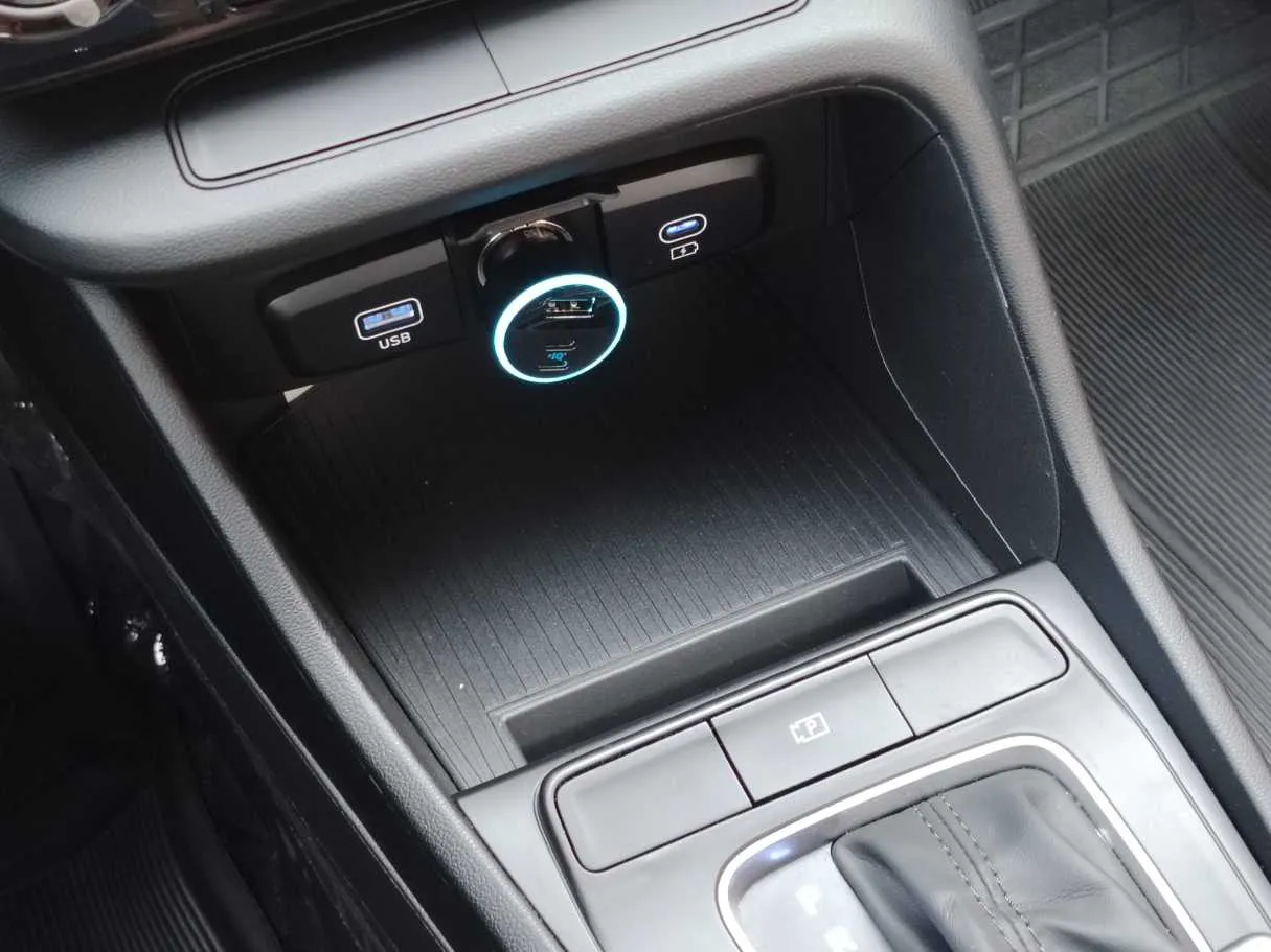 Car image 29