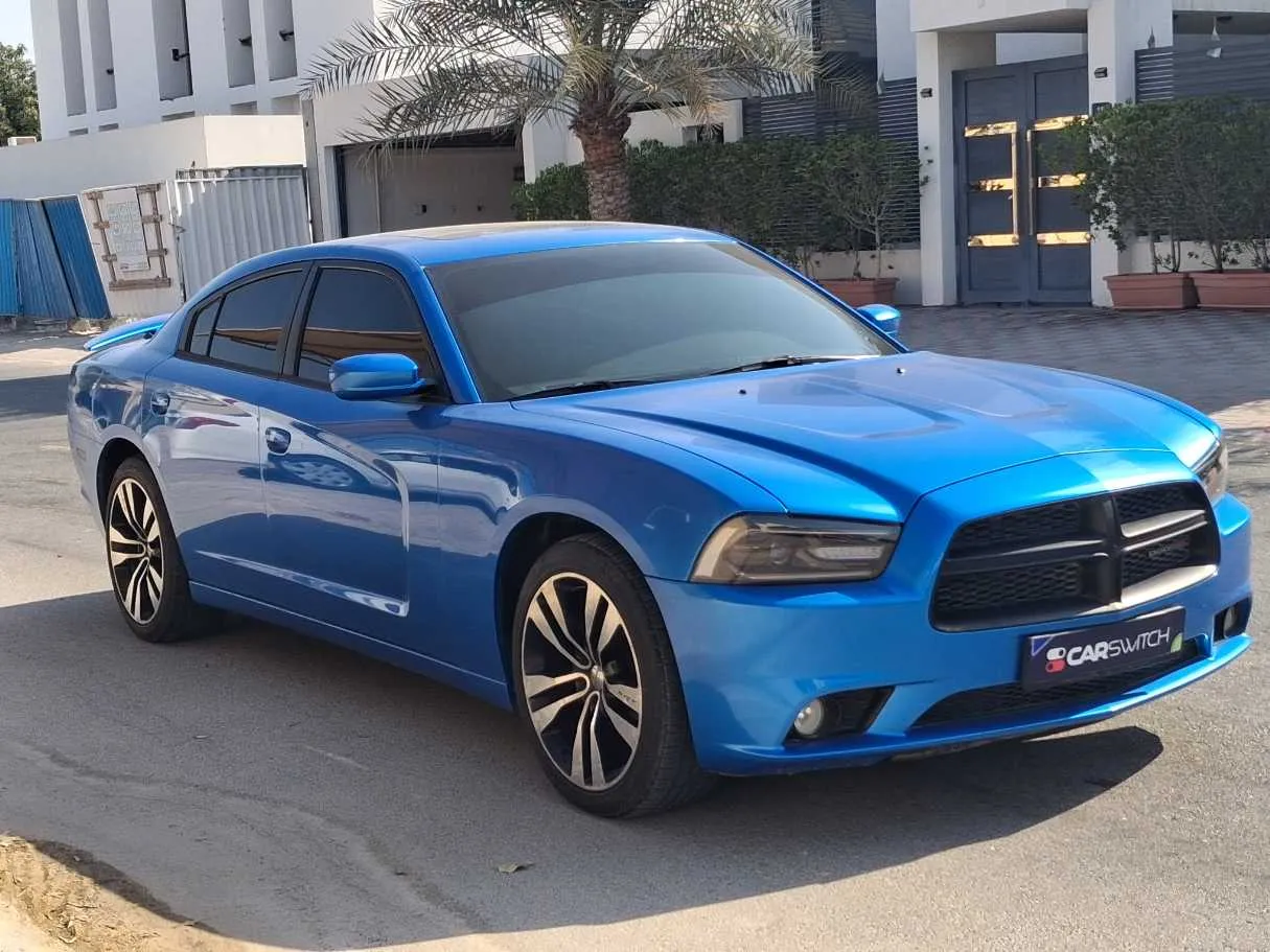 Car image 4