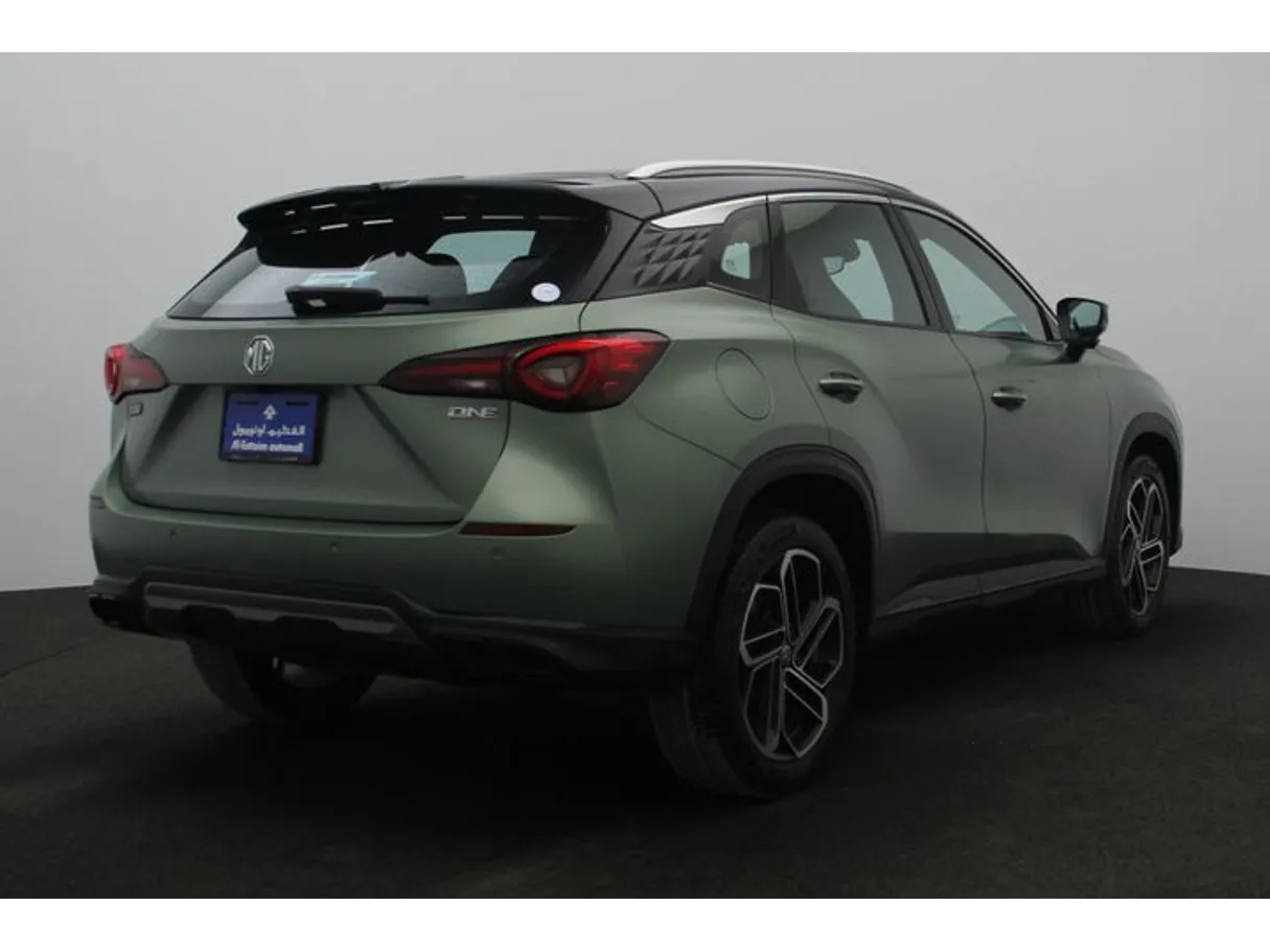 Car image 2